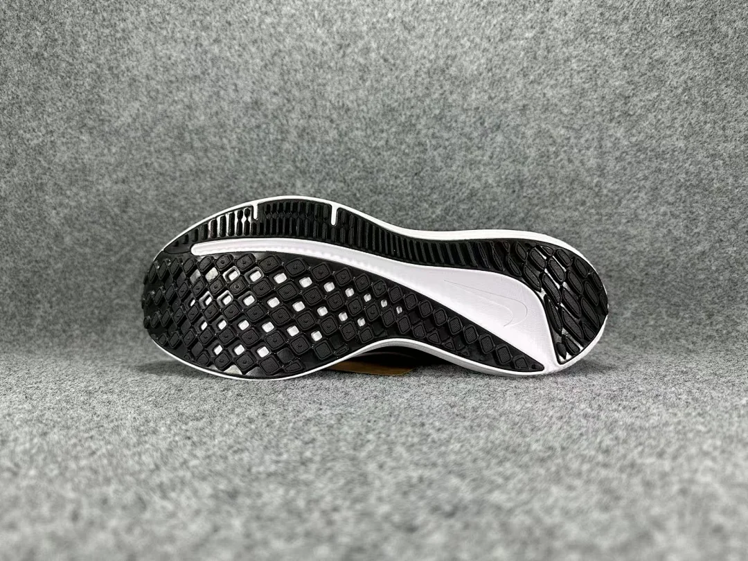 Nike Air Winflo 10 – replica sneakers size 36/37/38/39/40/41/42/43/44/45