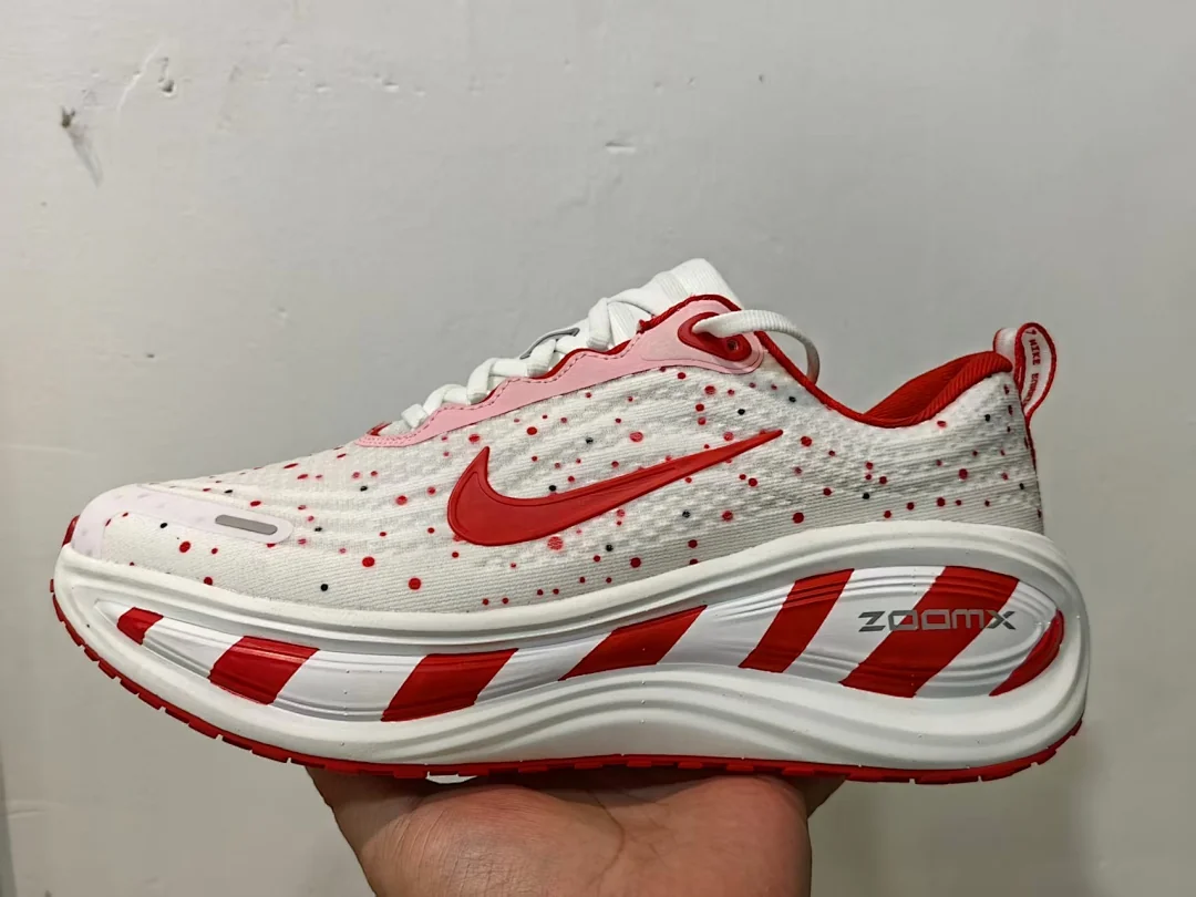 Nike Air Zoom Vomero Plus – replica sneakers size 35.5/36.5/37.5/38.5/39.5/40.5/41.5/42.5/43.5/44.5/45.5
