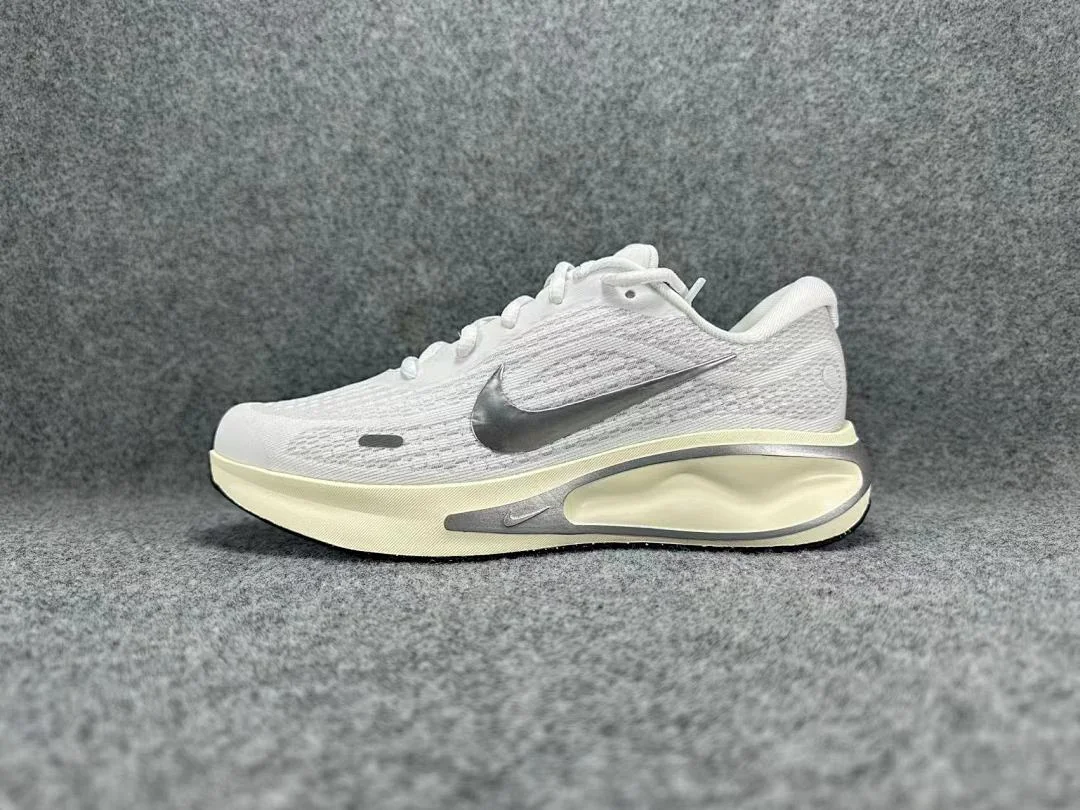 Nike Journey Run – replica sneakers size 36/37/38/39/40/41/42/43/44/45
