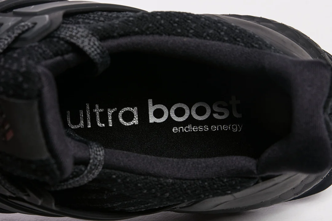 Adidas Ultraboost 3.0 – replica sneakers size 39/39.5/40/40.5/41/41.5/42/42.5/43/43.5/44/44.5/45/45.5/46