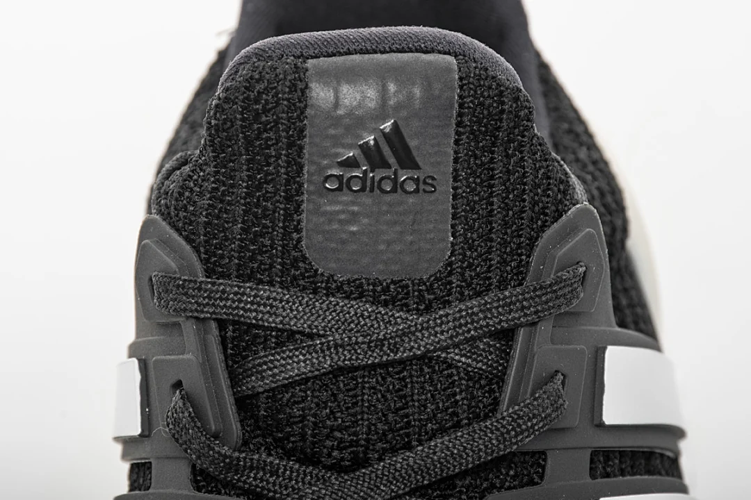 Adidas Ultraboost 4.0 – replica sneakers size 39/39.5/40/40.5/41/41.5/42/42.5/43/43.5/44/44.5/45/45.5/46