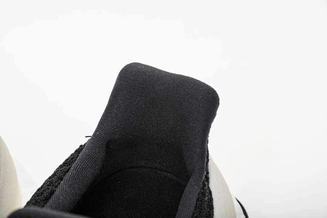 Adidas Ultraboost 4.0 – replica sneakers size 39/39.5/40/40.5/41/41.5/42/42.5/43/43.5/44/44.5/45/45.5/46
