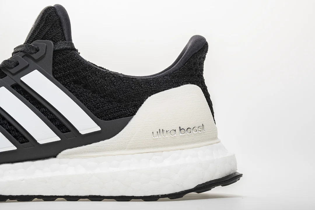 Adidas Ultraboost 4.0 – replica sneakers size 39/39.5/40/40.5/41/41.5/42/42.5/43/43.5/44/44.5/45/45.5/46