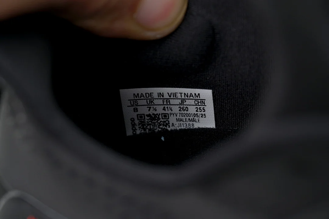 Adidas Ultraboost 5 TR – replica sneakers size
