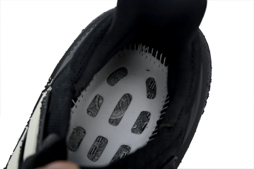 Adidas Y-3 Ultraboost Light – replica sneakers size 39/40/41/42/43/44/45/46/47/48