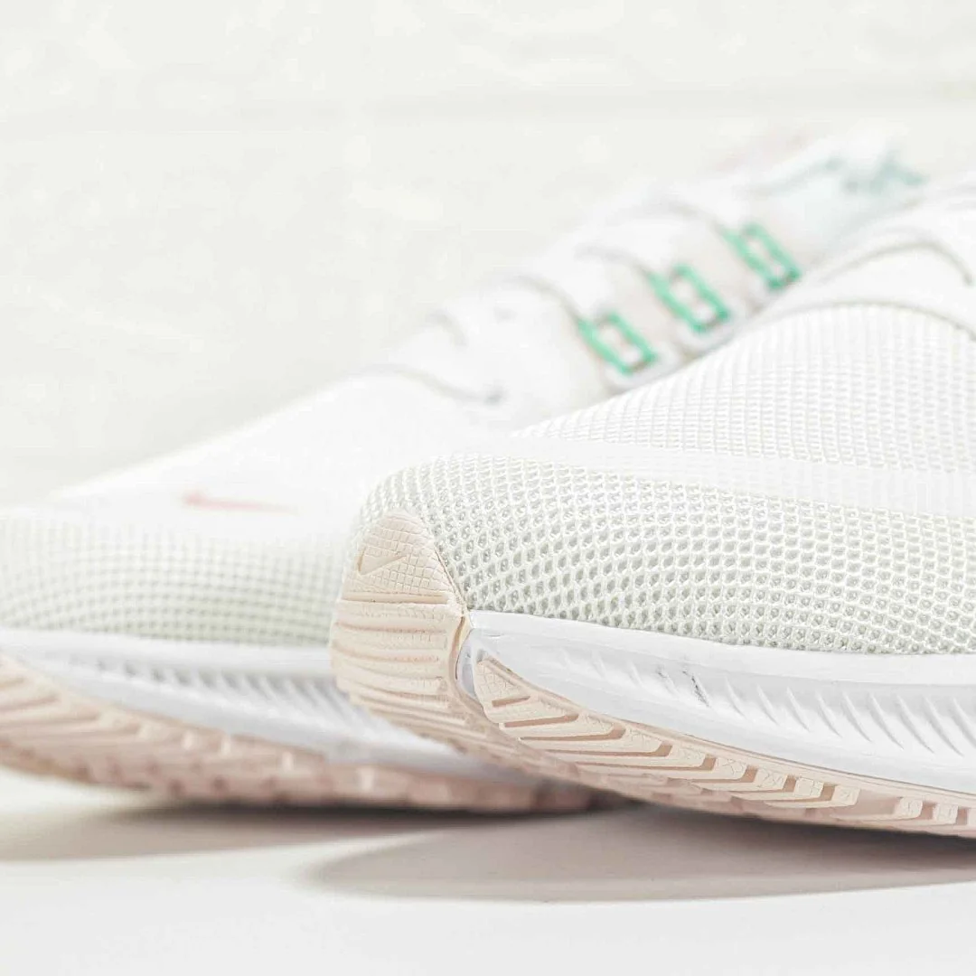 Nike QUEST 4 – replica sneakers size 36/37/38/39/40
