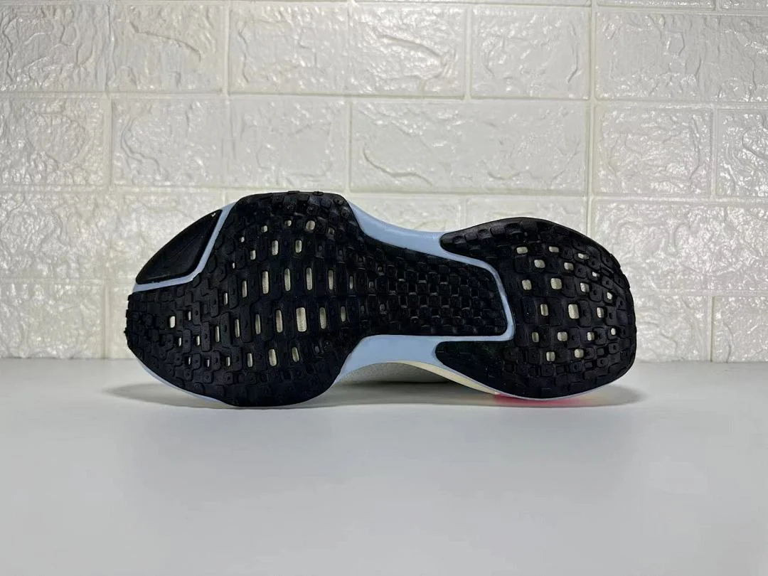 Nike Zoomx Run Flyknit3 – replica sneakers size 39/40/41/42/43/44/45