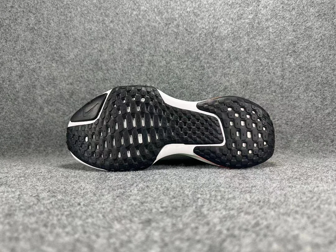 Nike Zoomx Run Flyknit3 – replica sneakers size 39/40/41/42/43/44/45